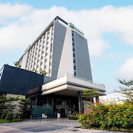 Holiday Inn Lucknow Airport By Ihg Exterior foto